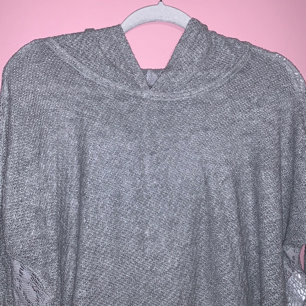 HOLLISTER LACED HOODIE